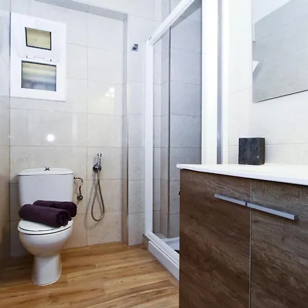 Dms Planet Appartement